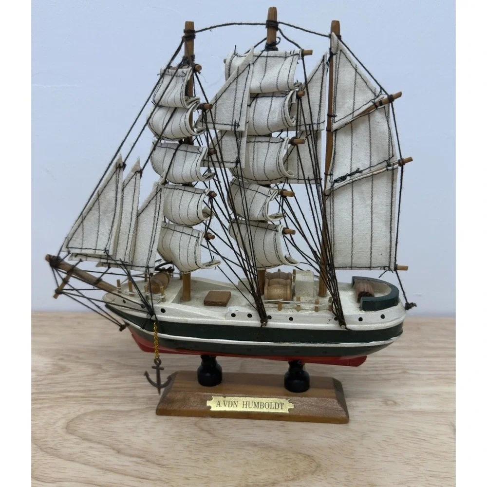 A. VDN HUMBOLDT‎ Wooden Model Sailing Ship Three Hands Corp 9×9
